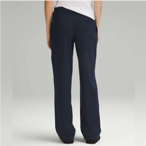 💙 GUC Lululemon Straight-Leg Mid-Rise Luxtreme Pants – True Navy, Size Large - Picture 2 of 7